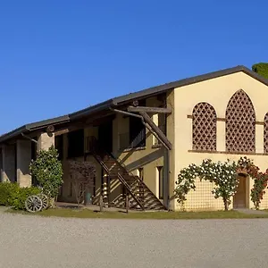 Agriturismo Cascina Marzana Alloggio per agriturismo Pavia