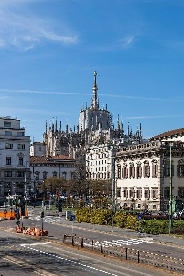 Milan Downtown Apartments إيطاليا