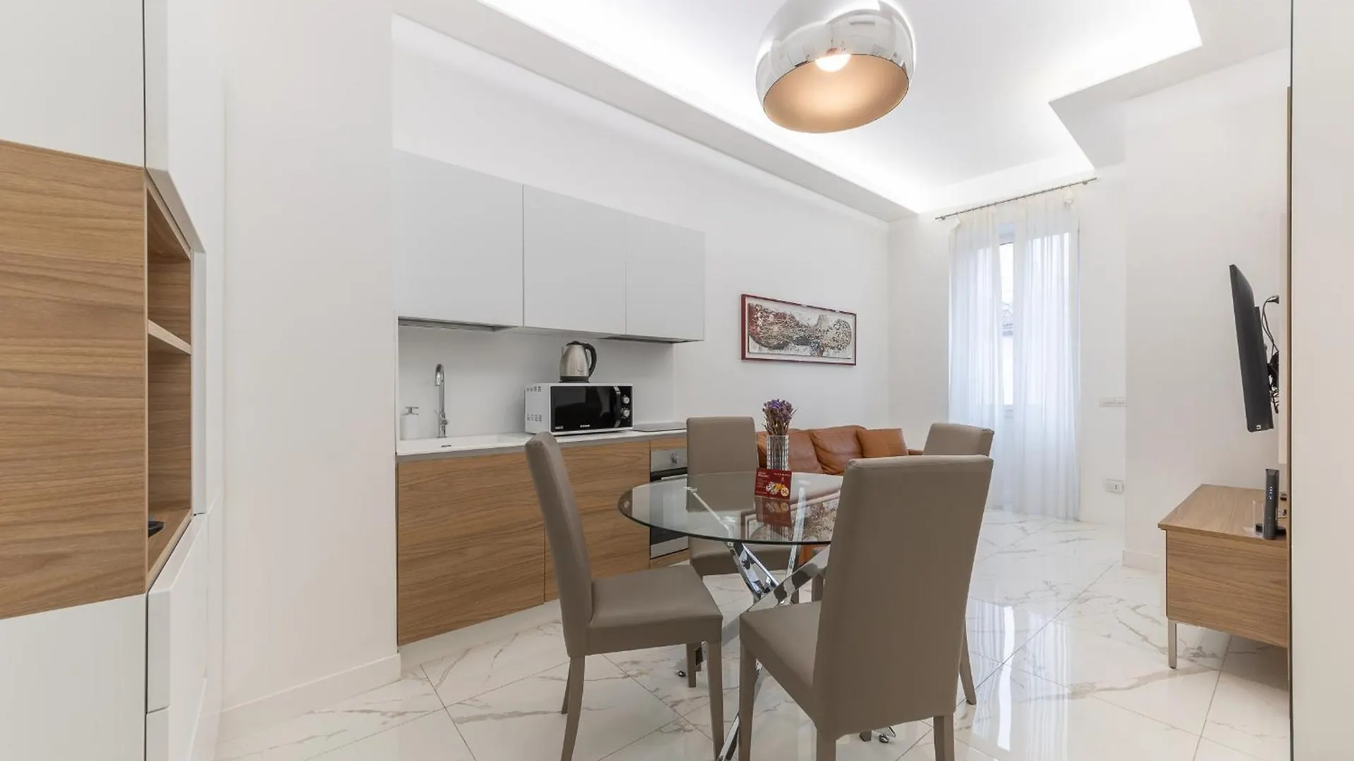 Milan Downtown Apartments 0*,  إيطاليا